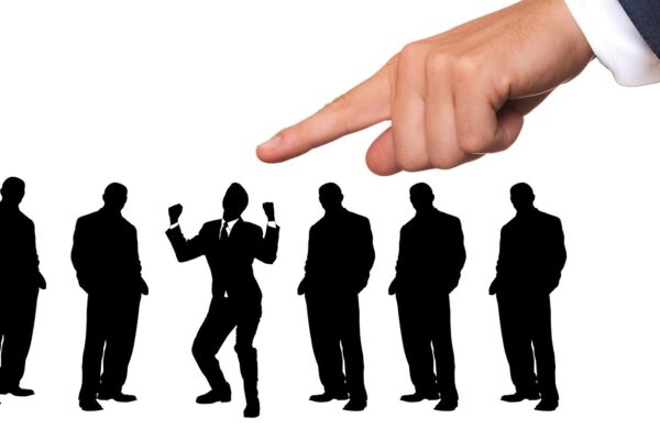 I processi di selezione spesso premiano gli incompetenti